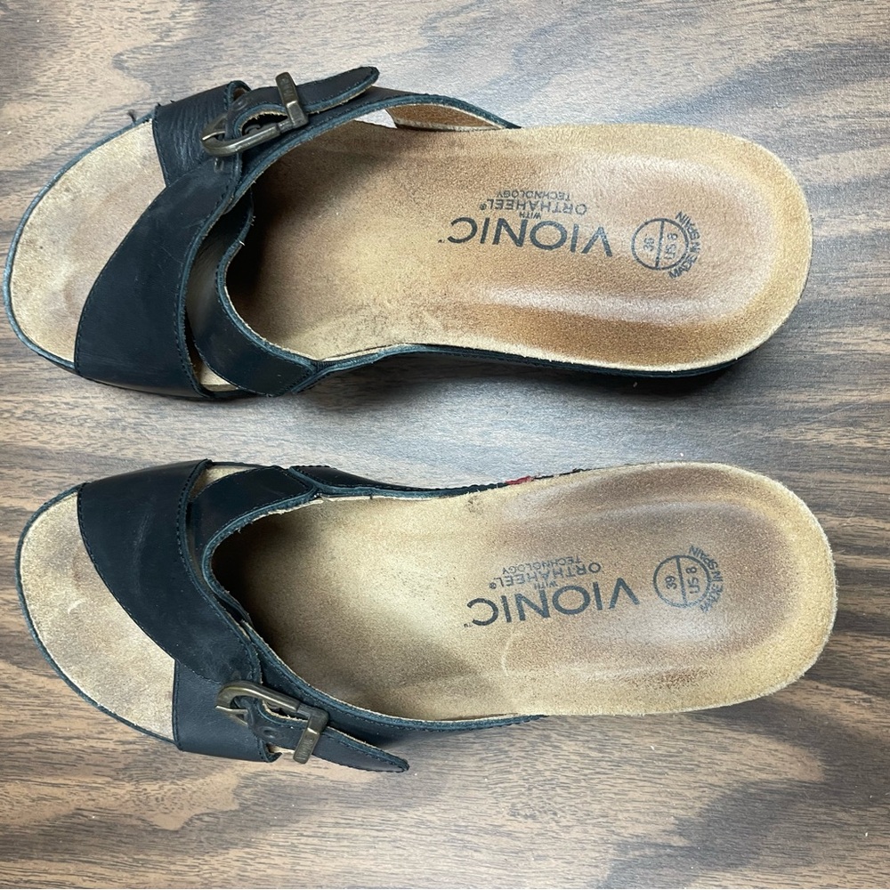 Vionic Black Sandals with Cushioned Footbed and Buckle Detail
